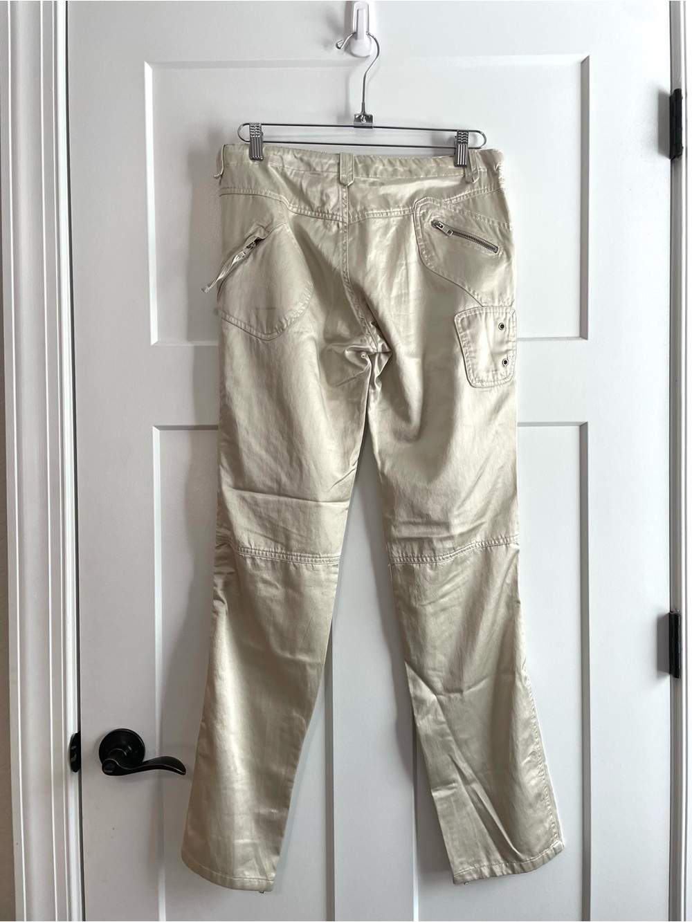 Y2K BCBGMAXAZRIA Metallic Silver Satin Cargo Zip Pants Futuristic Utility Size 6 - Picture 8 of 9